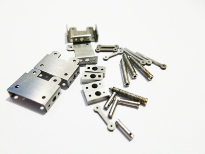 电火花加工-SUS304_微小零件_手术机器人